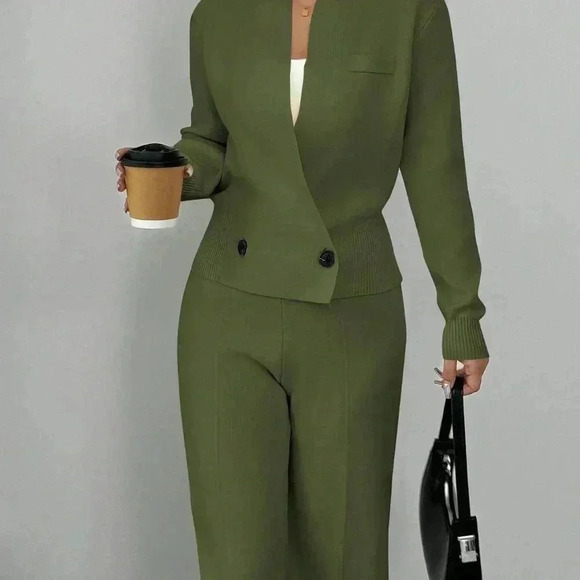 Green Elegant Women's Loose Long Sleeve Crew Neck  Knit Sweater & Suit Pants Set - Picture 6 of 8